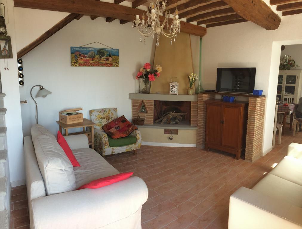 Affittacamere La casina delle rondini Corsanico-Bargecchia Esterno foto